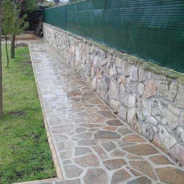 Hernán Bermejo Construcciones y Canteras camino y pared